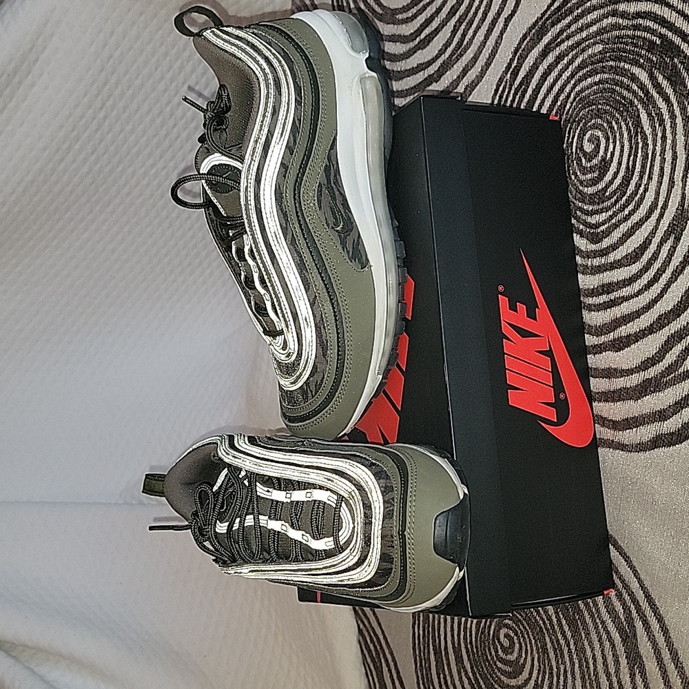 Nike shoes